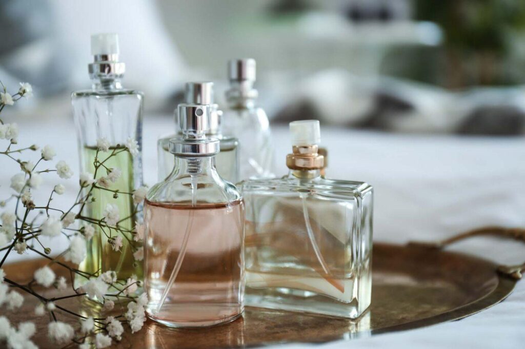 Choosing Perfumes That Match Every Mood and Season Effortlessly